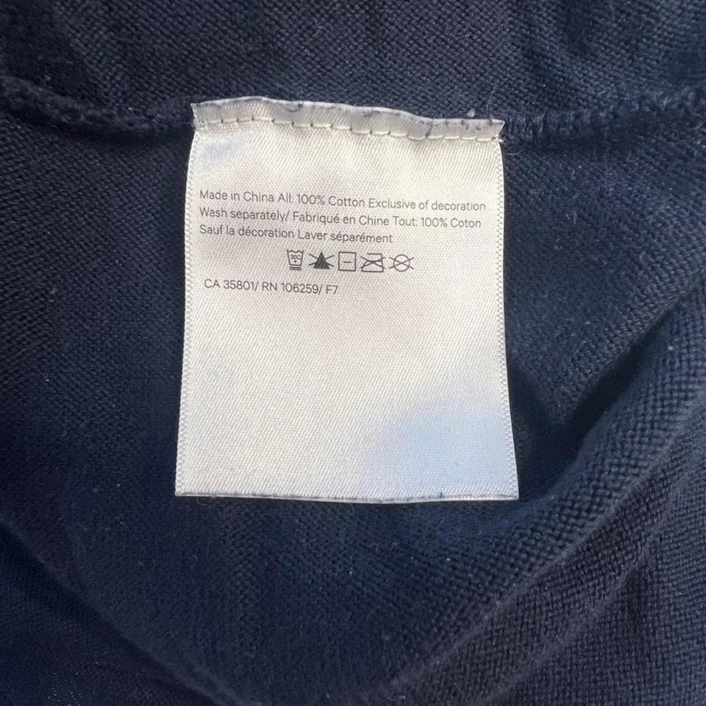 Lululemon Navy Blue Long-Sleeve Top with Ribbed Sleeves‎ and Thumb Holes